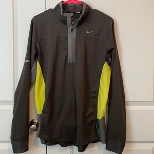 Nike Running 1/4 Zip. Size Large.